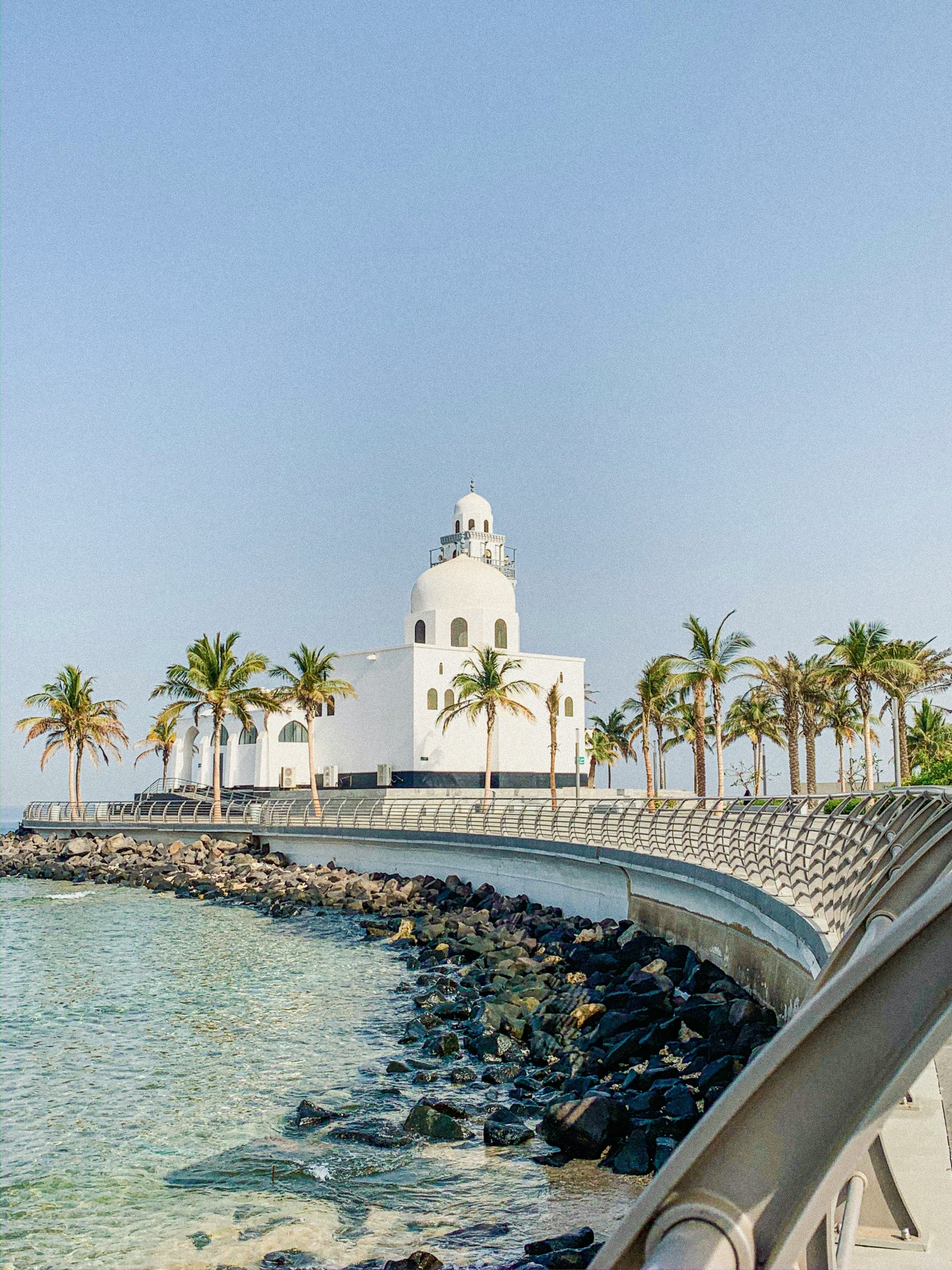 سافر الى جدة